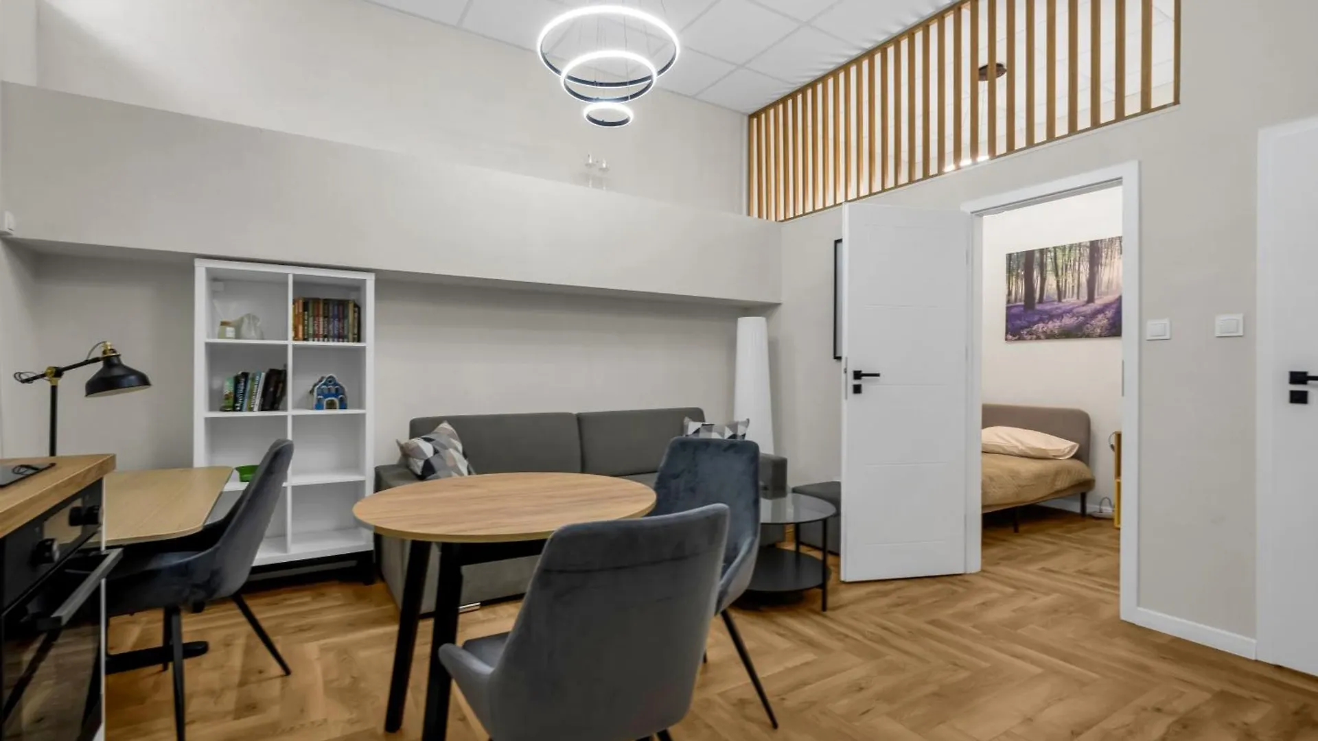 Ogrod Krasinskich Apartments Warsaw