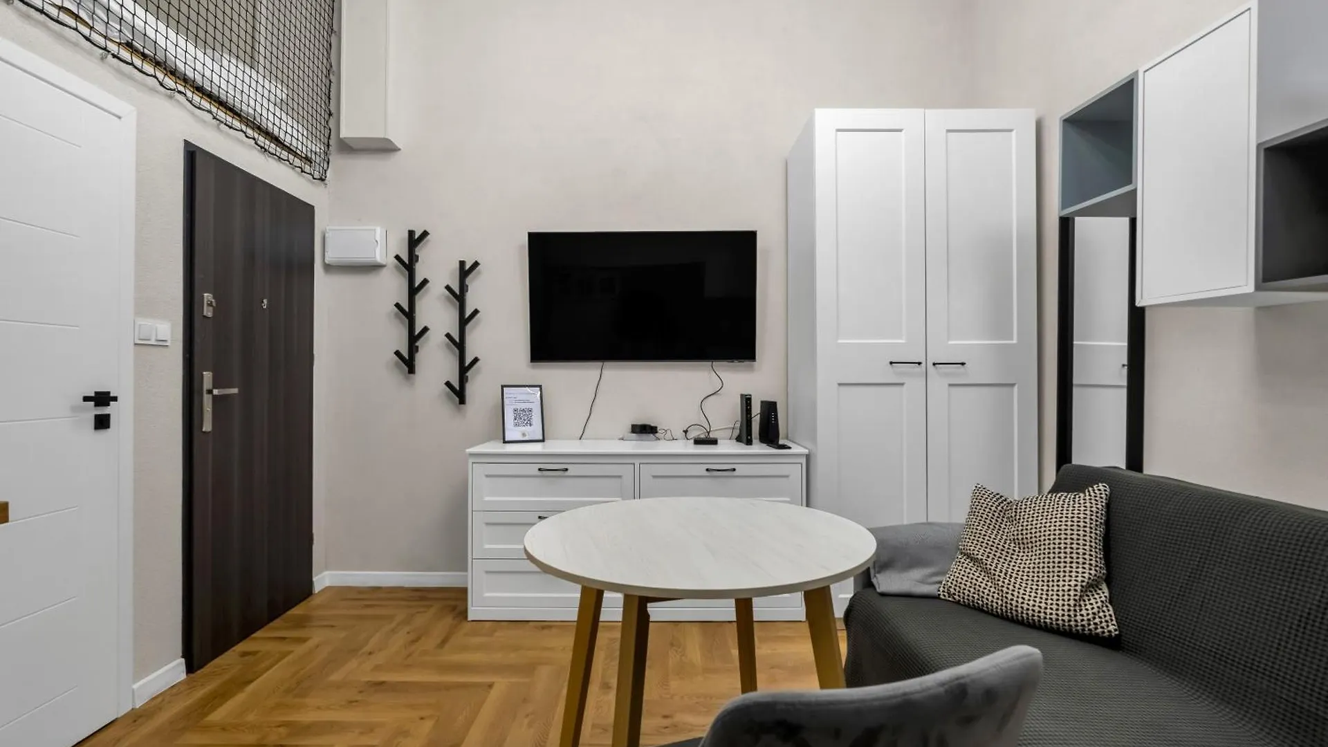 Ogrod Krasinskich Apartments Warsaw