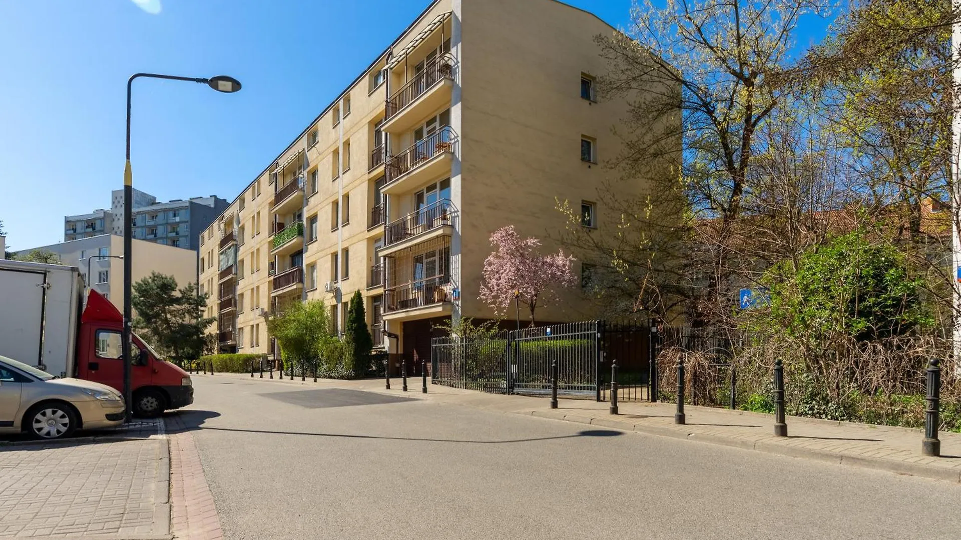Ogrod Krasinskich Apartments Warsaw